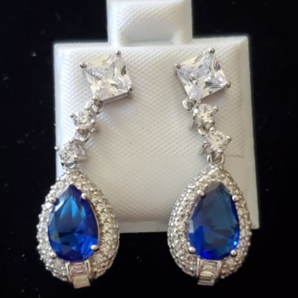 925 SILVER DANGLING BLUE CZ EARRINGS - Picture 1 of 3